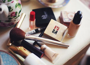 化妝品基本知識 看懂保質(zhì)期，科學(xué)選購與使用